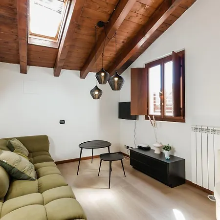 Camelia At The - Acquaseria, San Siro By Lovecomo Tatil Evi Acquaseria