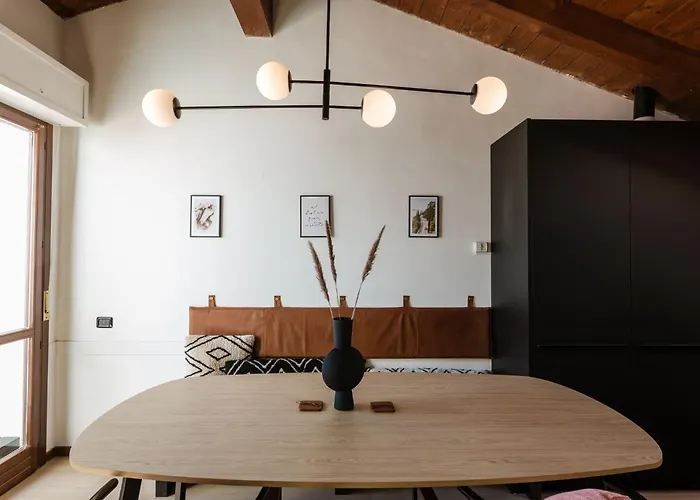 度假居 Camelia At The - Acquaseria, San Siro By Lovecomo *