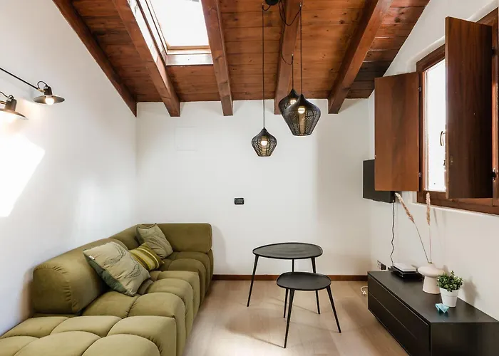 Camelia At The - Acquaseria, San Siro By Lovecomo 度假居