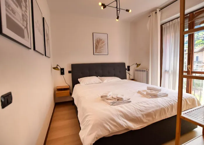 Camelia At The - Acquaseria, San Siro By Lovecomo Acquaseria