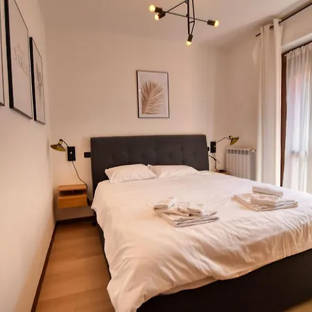 Camelia At The - Acquaseria, San Siro By Lovecomo Acquaseria